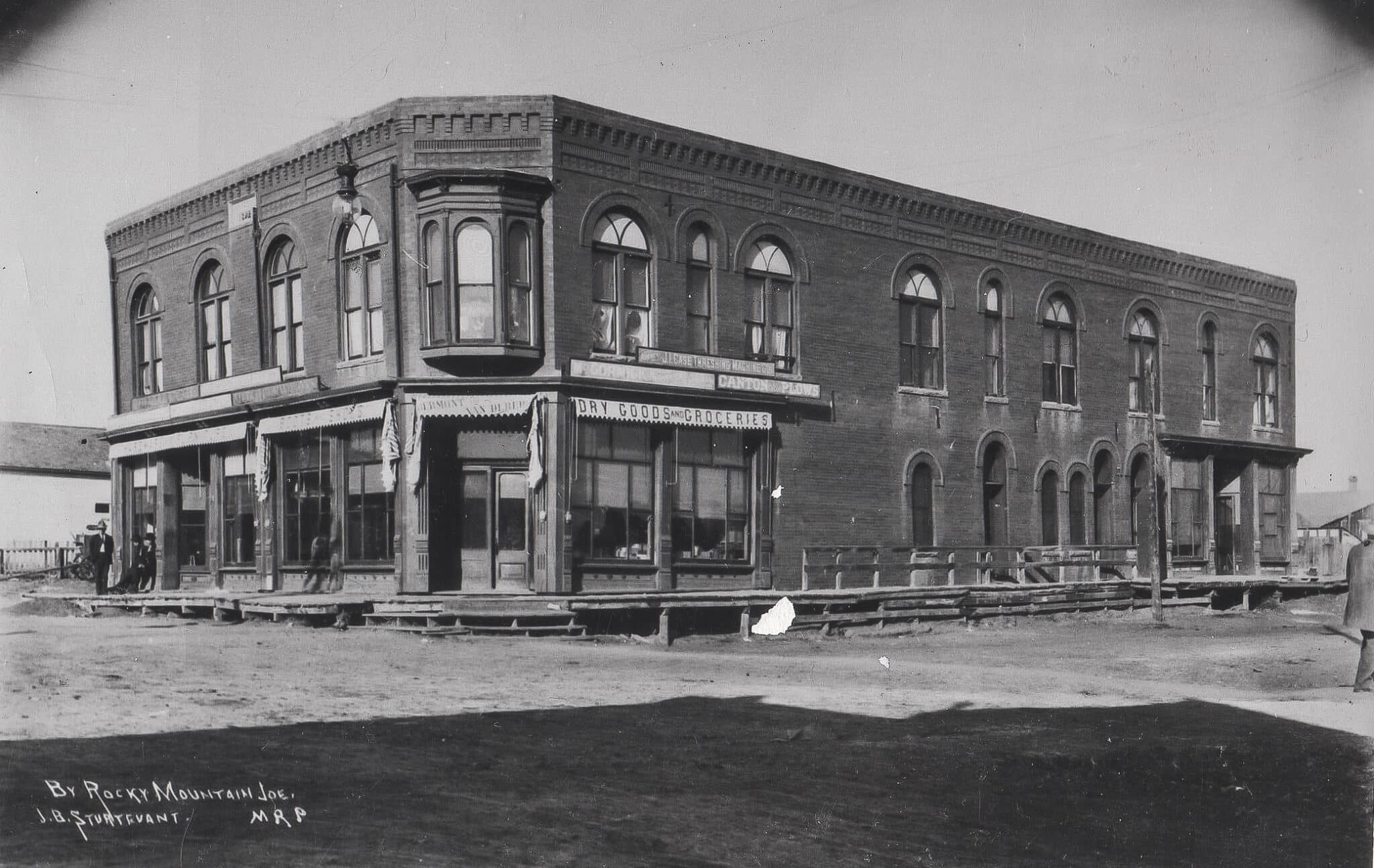 Lafayette Then and Now (Lafayette Learns Series) - Lafayette History Museum